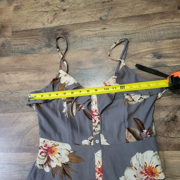 Noble U Gray Floral Ruffle Button Maxi Dress with Front Slit Size Small - Picture 3 of 7